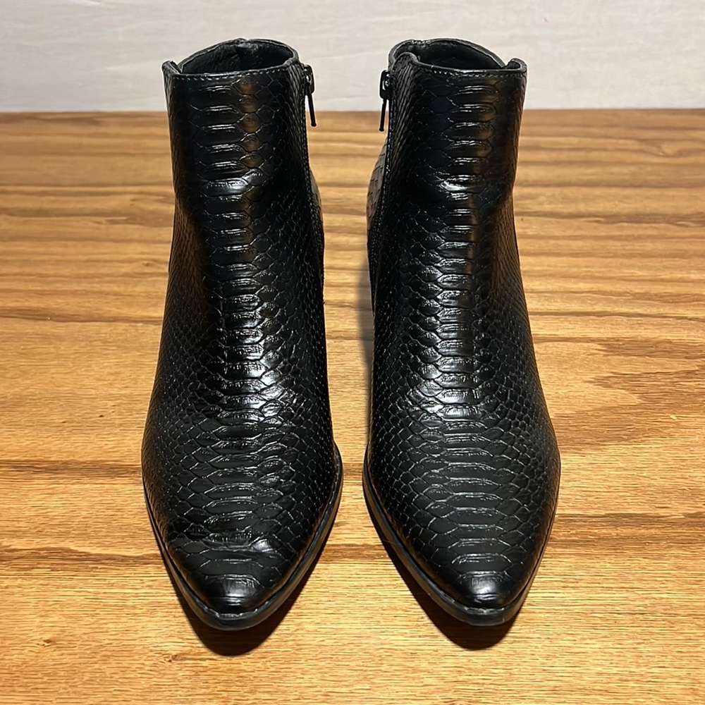 Black snake skin ankle booties Coconut by Matisse